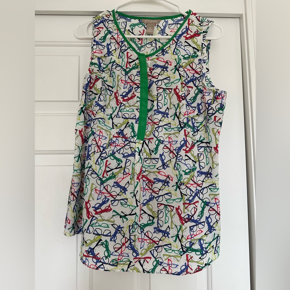 Women’s. Medium. Banana Republic. Tank top blouse.
